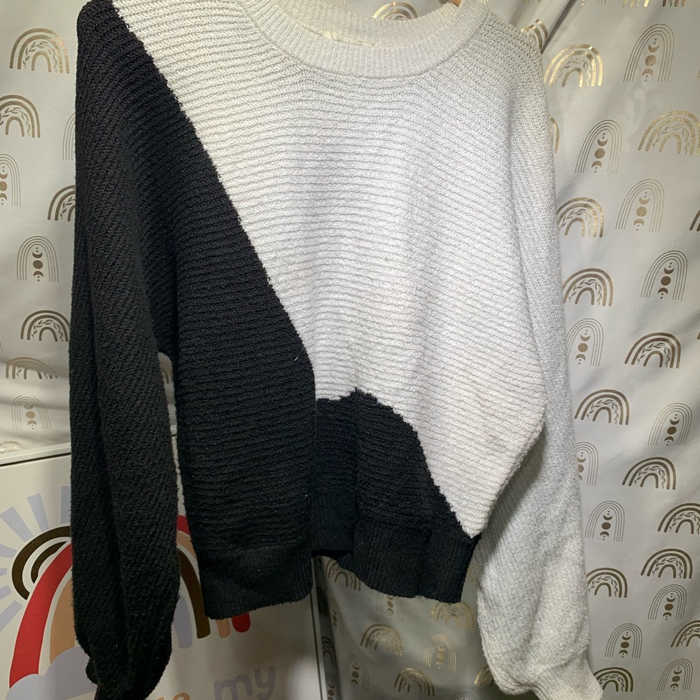 Source Unknown Monochrome Women's Sweater